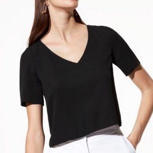 Aritzia Babaton Randy Blouse in Black Size Medium